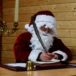 Święty Mikołaj podpisujący list