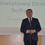 Uczestnicy Święta Sołtysów w Starostwie Powiatowym w Poznaniu, starosta poznański