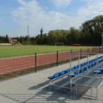 Bieżnia lekkoatletyczna na stadionie w Luboniu