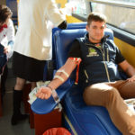 Krwiodawcy podczas zbiórki krwi w Starostwie