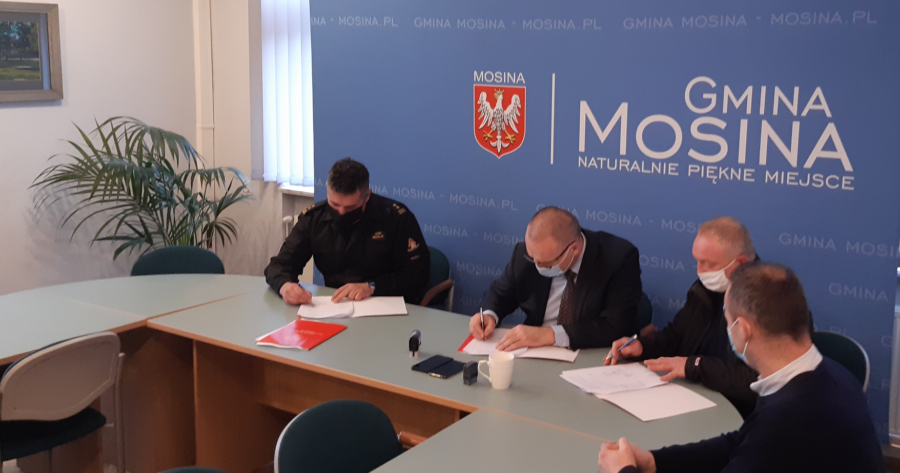 Podpisanie umowy w Mosinie