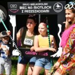 bieg na miotłach w garbach