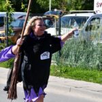 bieg na miotłach w garbach