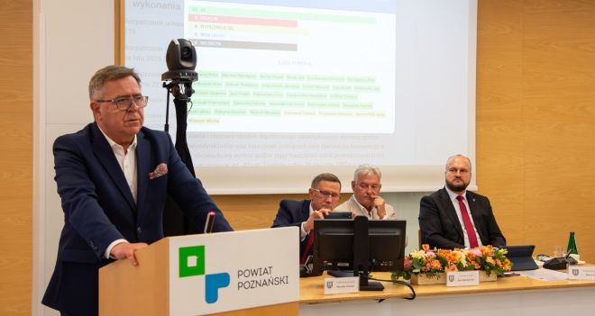 Zdecydowaną większością głosów