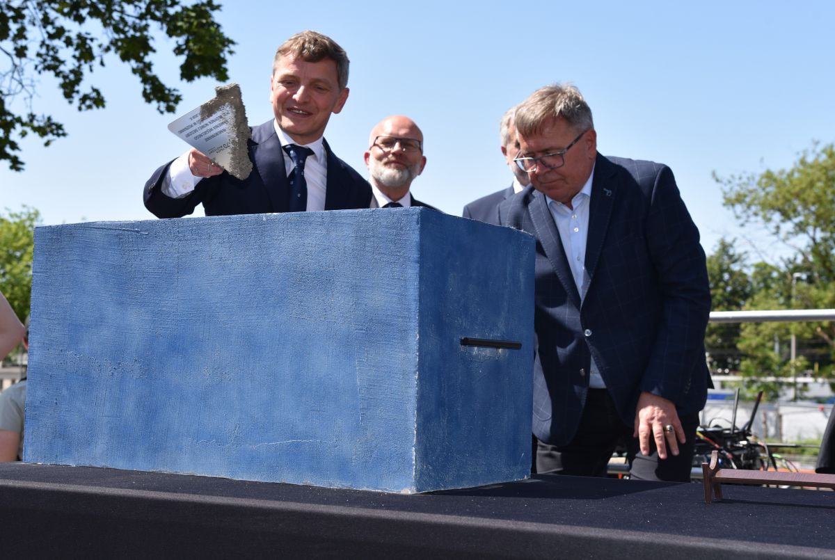 Uroczystość wmurowania kamienia węgielnego